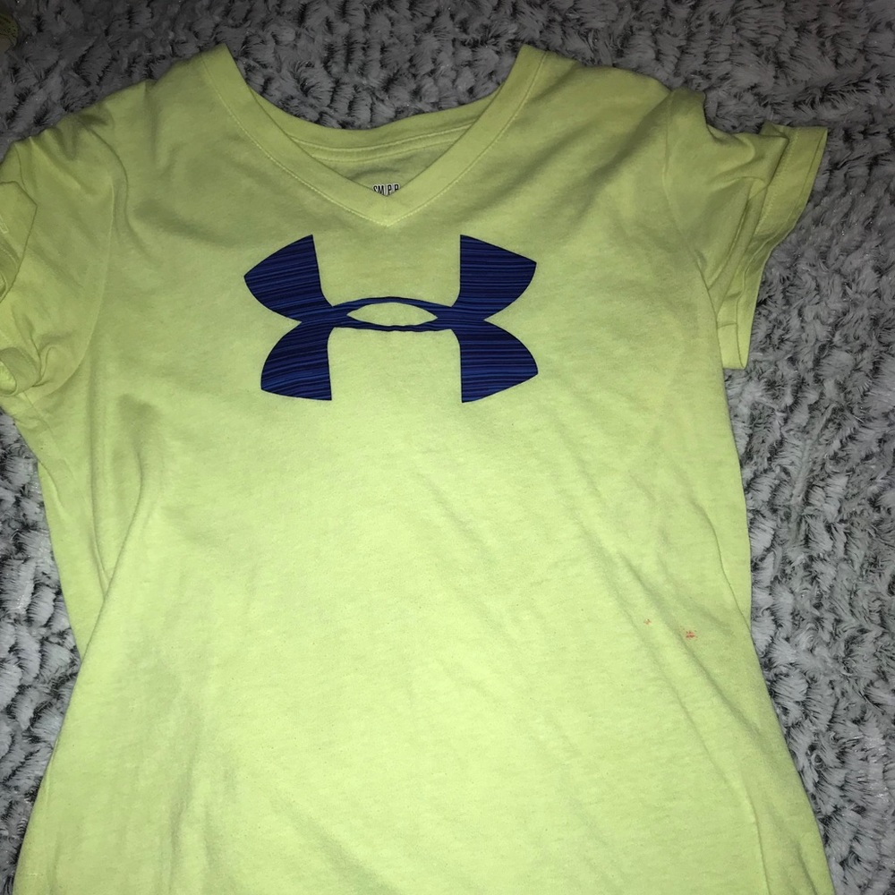 Under armour short sleeve